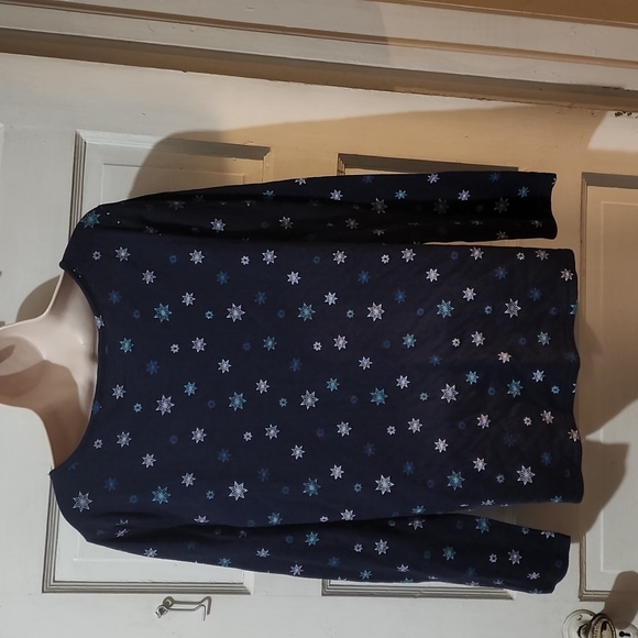 Croft & Barrow Long Sleeve Snowflake Print Pajama Sleep Lounge Top M - Picture 2 of 3